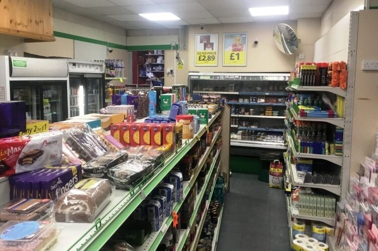 Established Convenience Store - Old Colwyn Photo 4