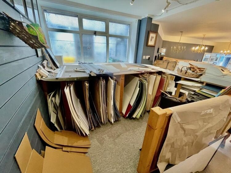 Leasehold Pictures & Framing Business Located In Helston Photo 4
