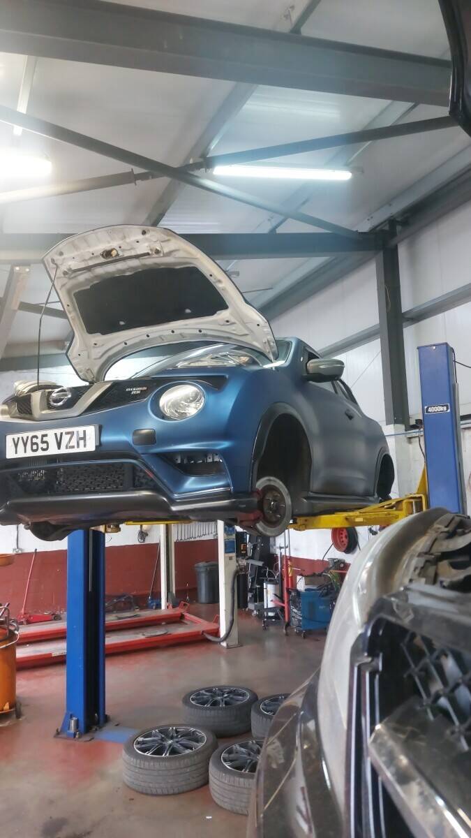 Car garage and MOT Station 