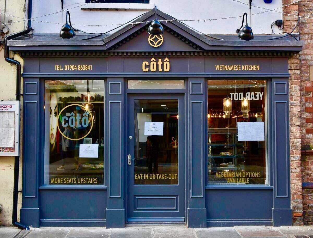 Fully licensed Oriental Restaurant in York City Centre Photo 4