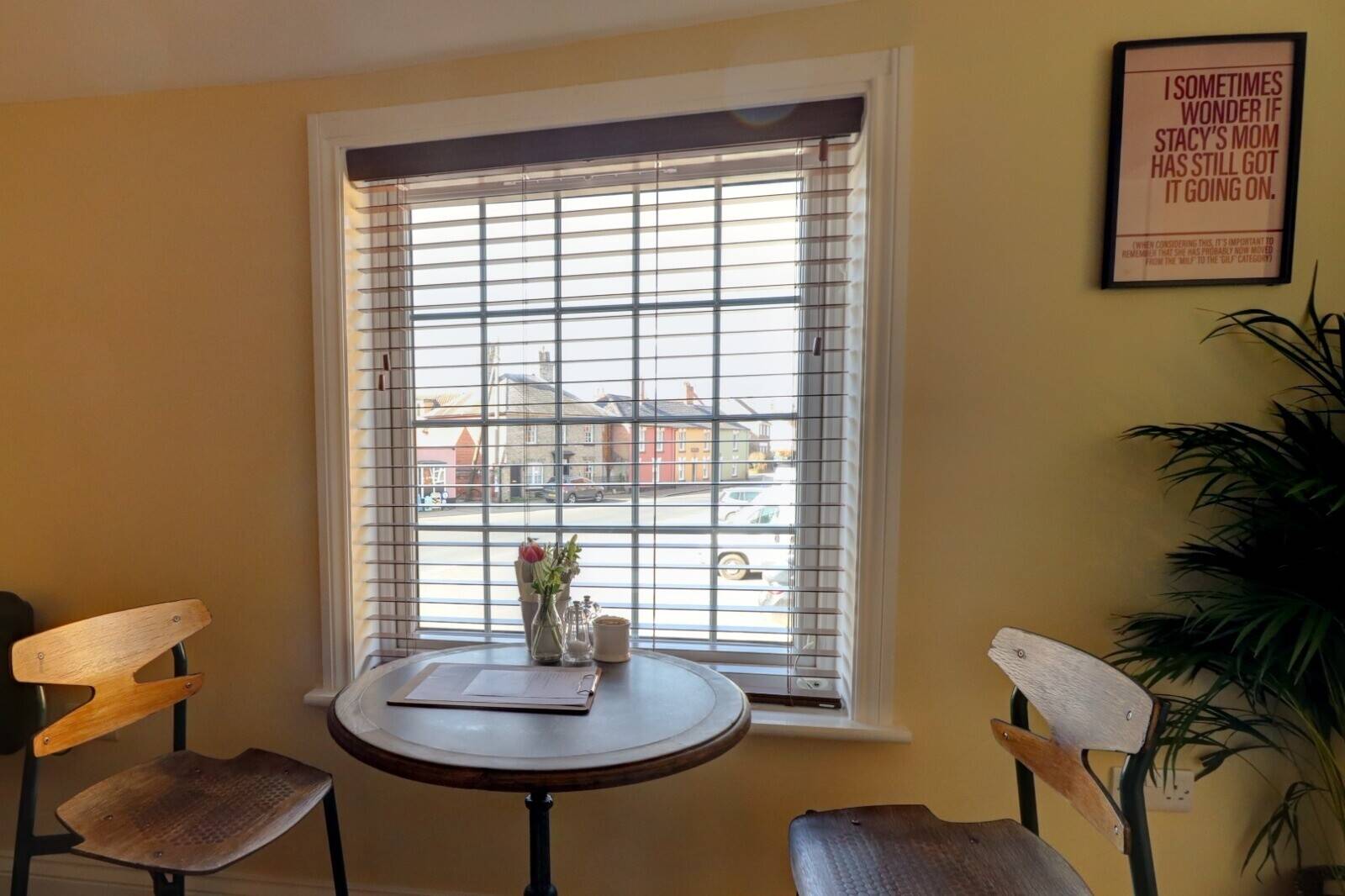 Coffee shop and bistro for sale