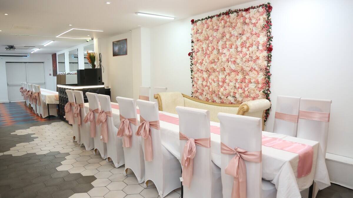 Bar and Events Venue with 4-Bed Accommodation for Sale – Leasehold- eastcote Photo 4