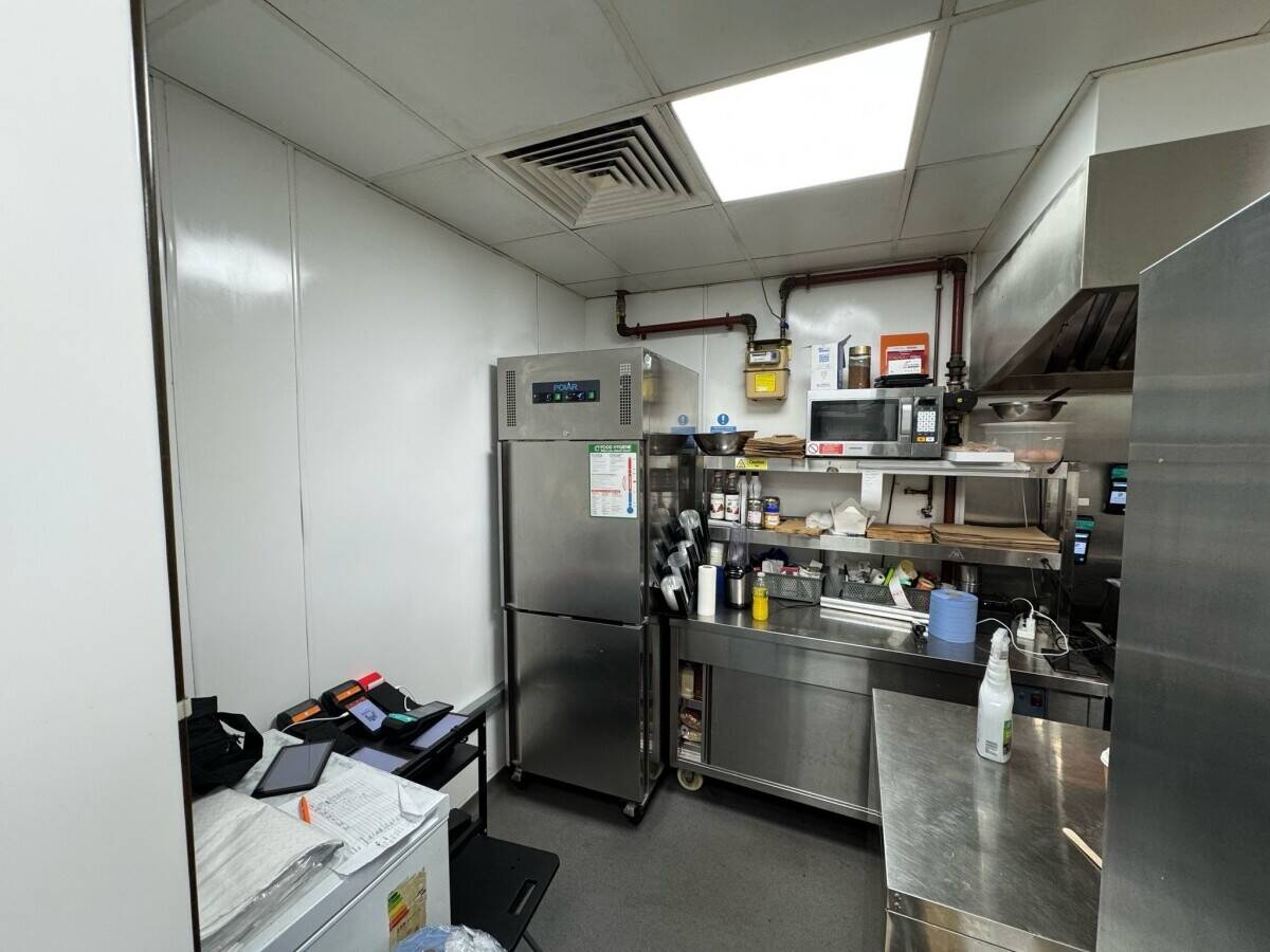 Take away business in west silver town London  Photo 4