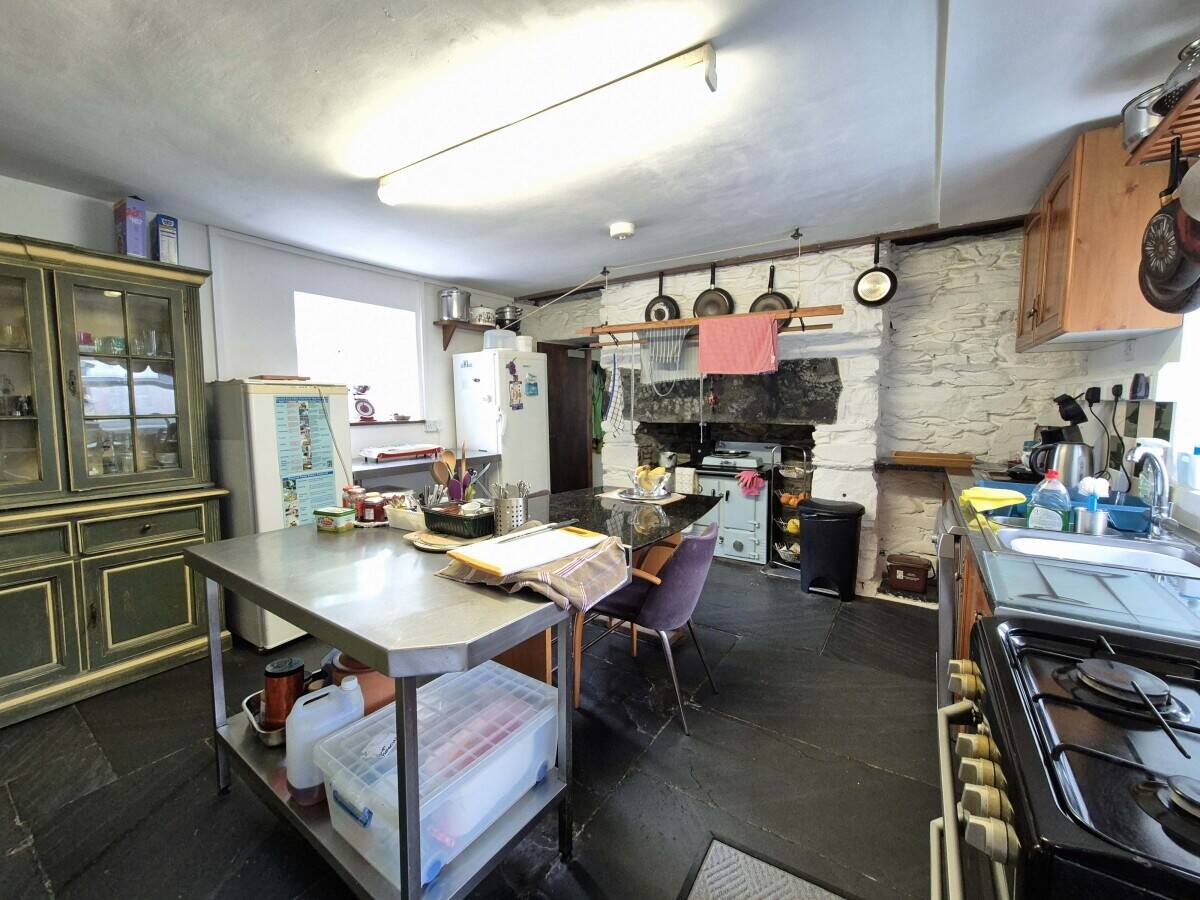 ERYRI (SNOWDONIA NATIONAL PARK) - TRADITIONAL BED & BREAKFAST AND TEAROOMS Photo 4