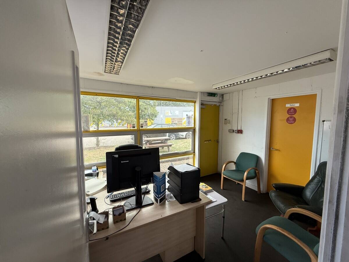 Established MOT Centre and Repair Garage In Swindon