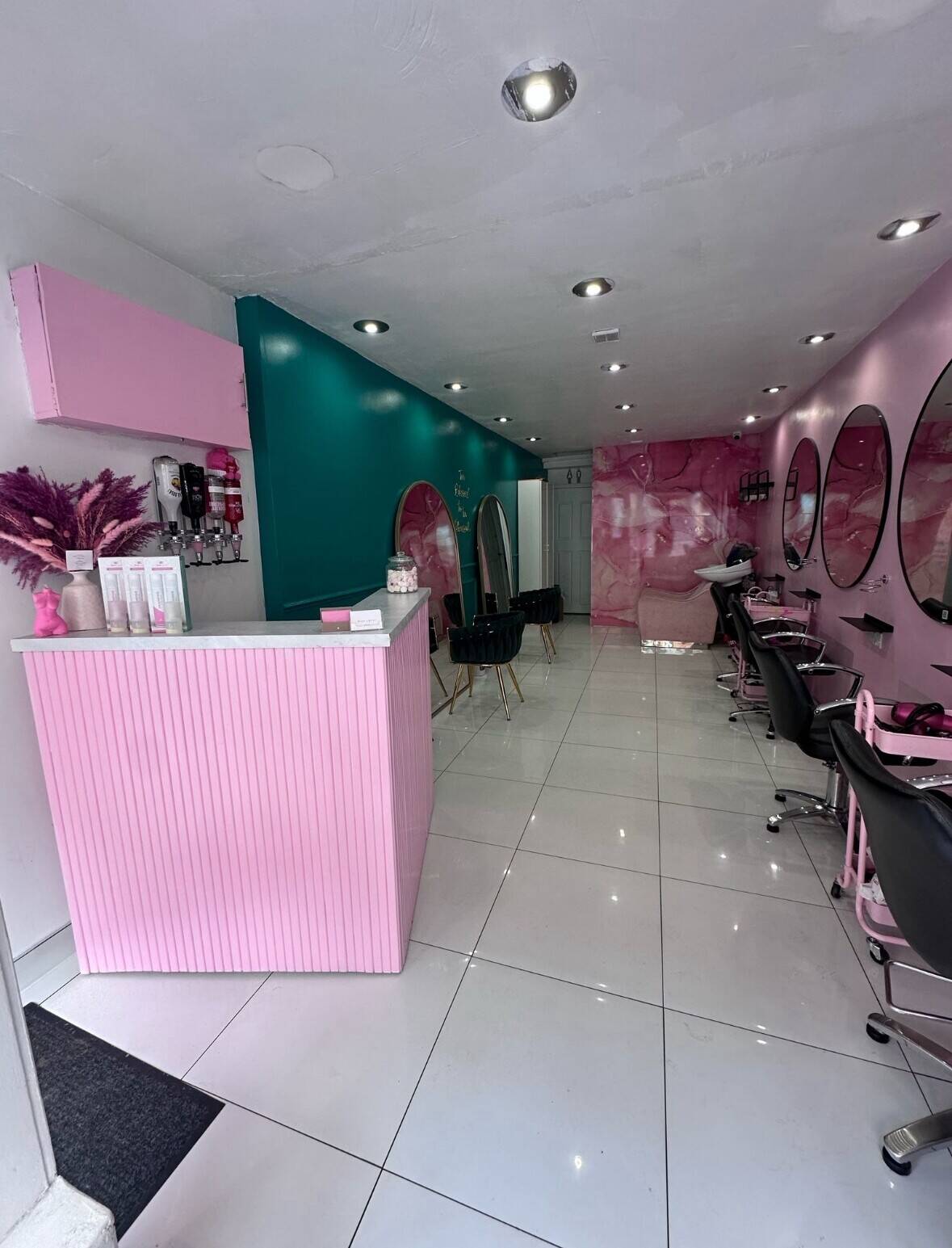 Established Hair & Beauty Salon for Sale &ndash; Prime West End Glasgow Location
