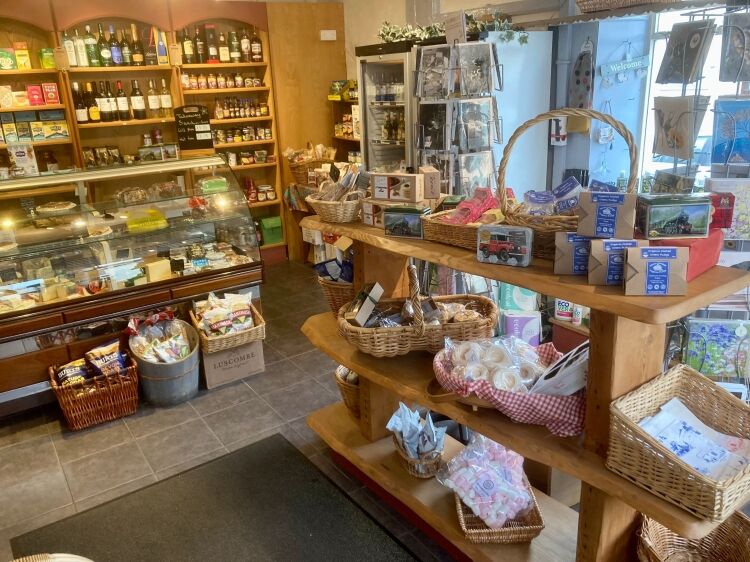 DELICATESSEN & TEA ROOM/COFFEE SHOP