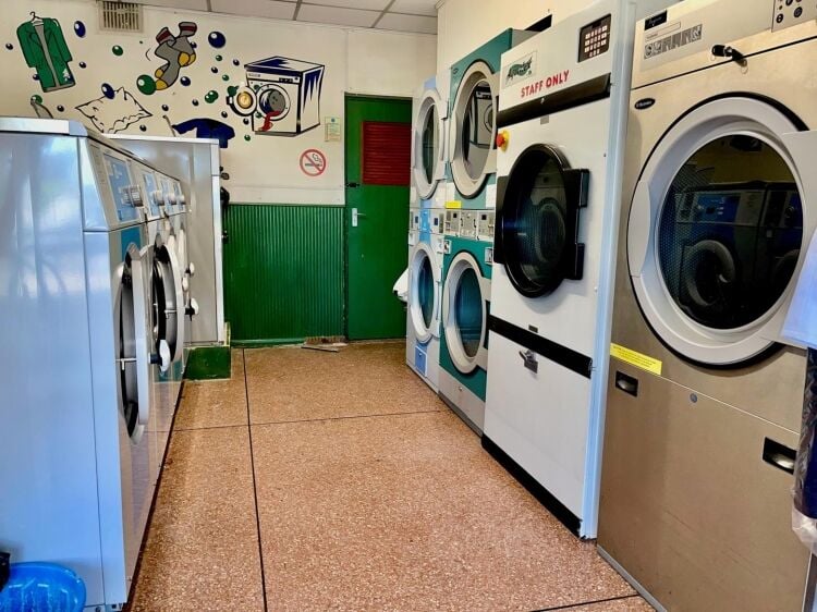 Leasehold Launderette & Dry Cleaners Located In Helston