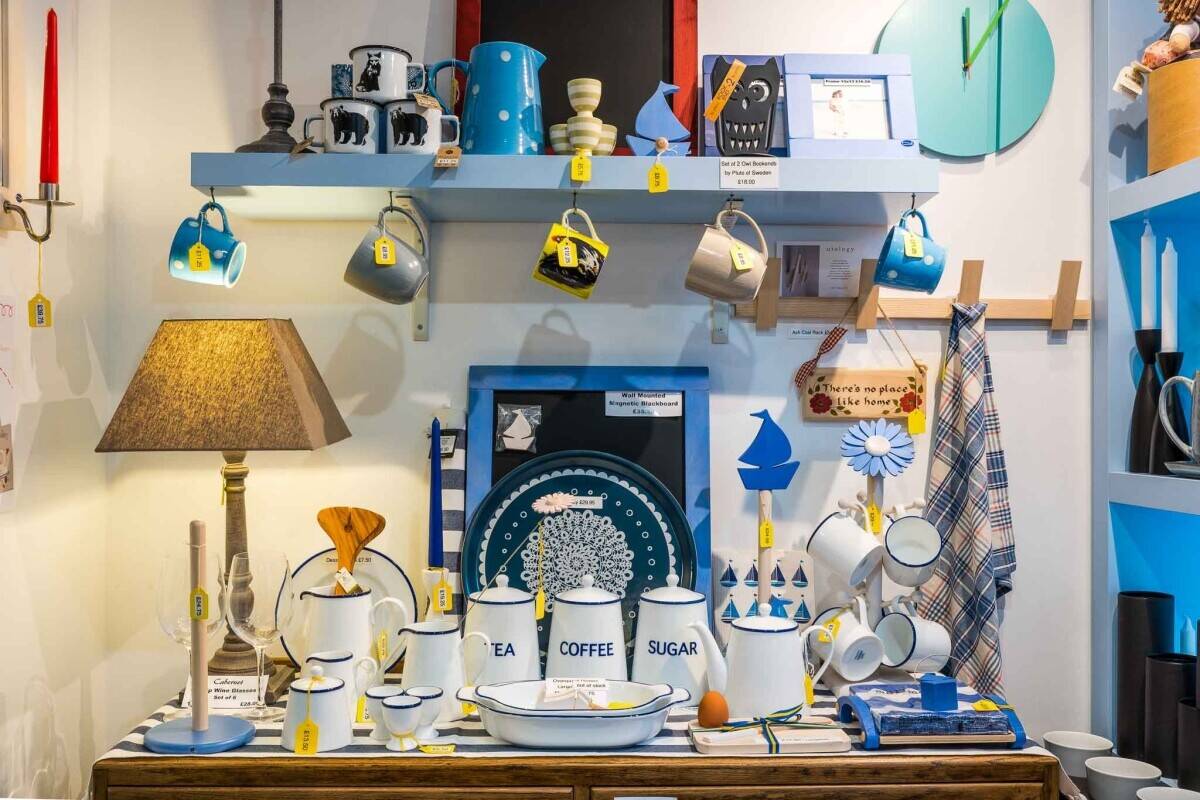 A Gorgeous Scandinavian Retail Shop For Sale Photo 4