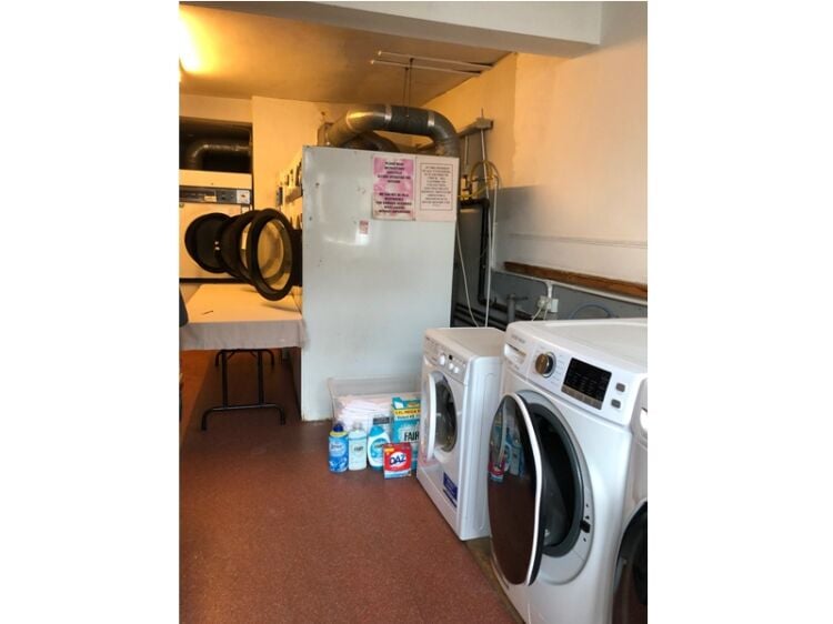 Loads of Potential! Freehold Launderette with Flat in Swansea Photo 4