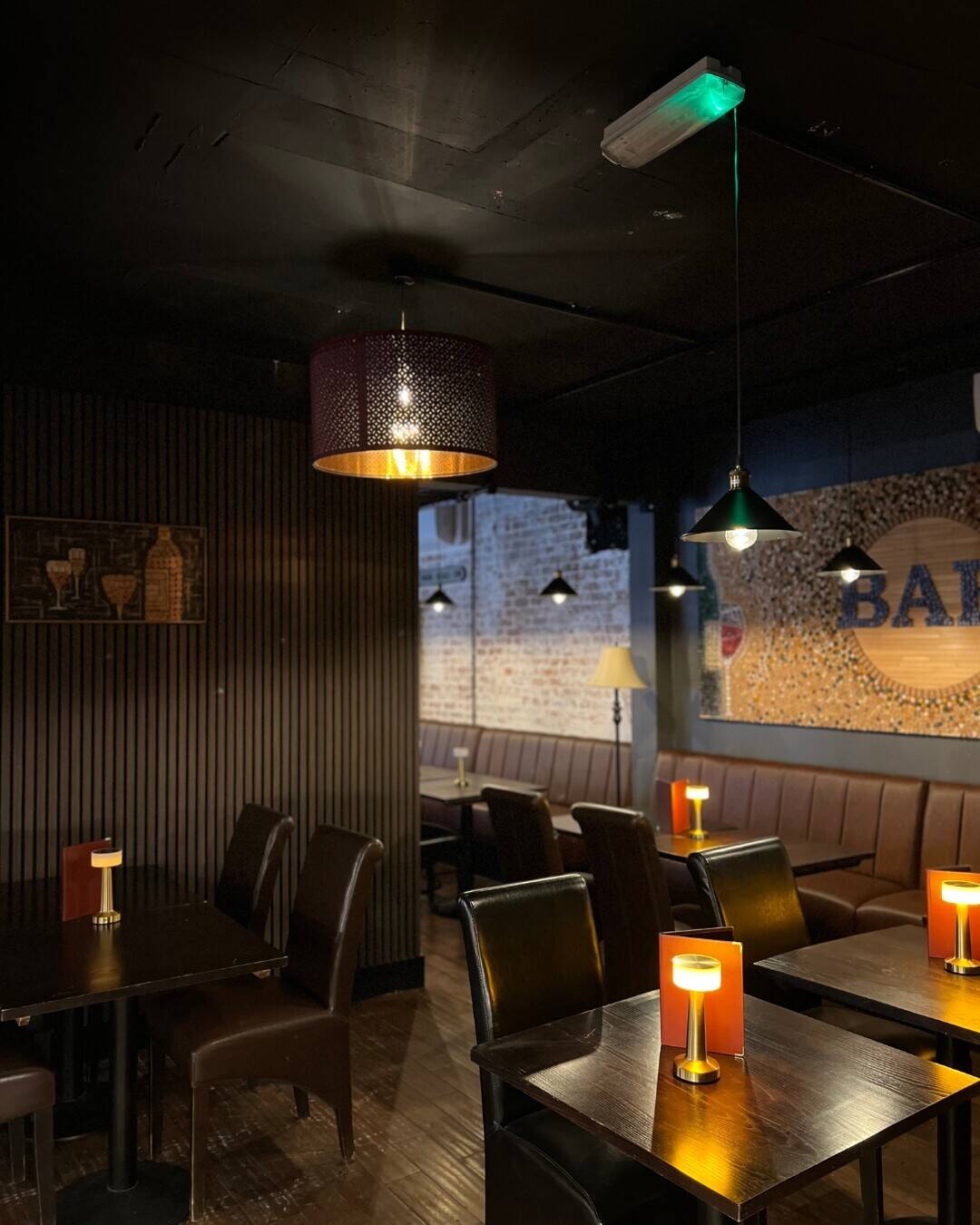 Martine&rsquo;s Bar and Grill for Sale in Clapham, South West London Photo 4