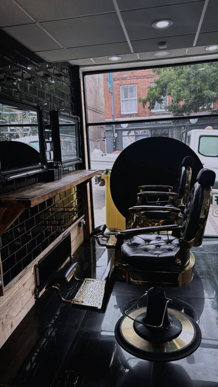 Turnkey Barbers shop for rent 