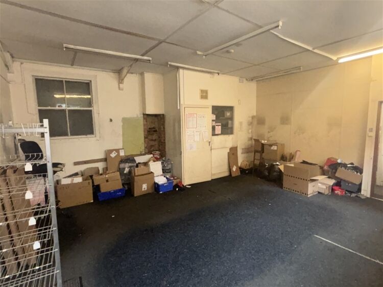 Off License & Convenience For Sale in York