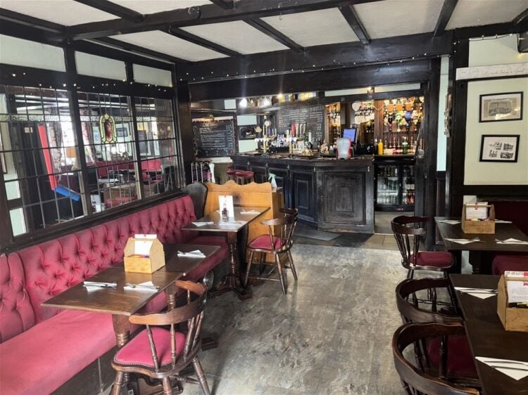 Licenced Trade, Pubs & Clubs For Sale in Halifax
