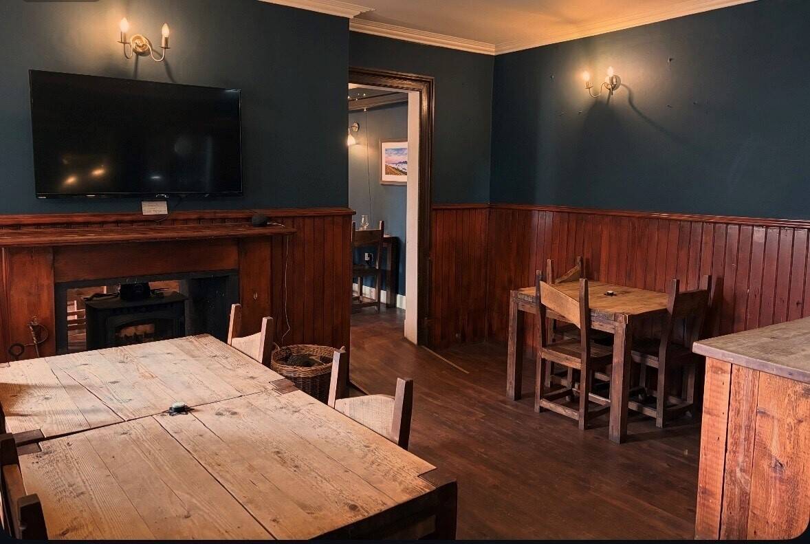 Attractive Inn Overlooking the Green in a Pretty Scottish Borders Village - For Sale Photo 4