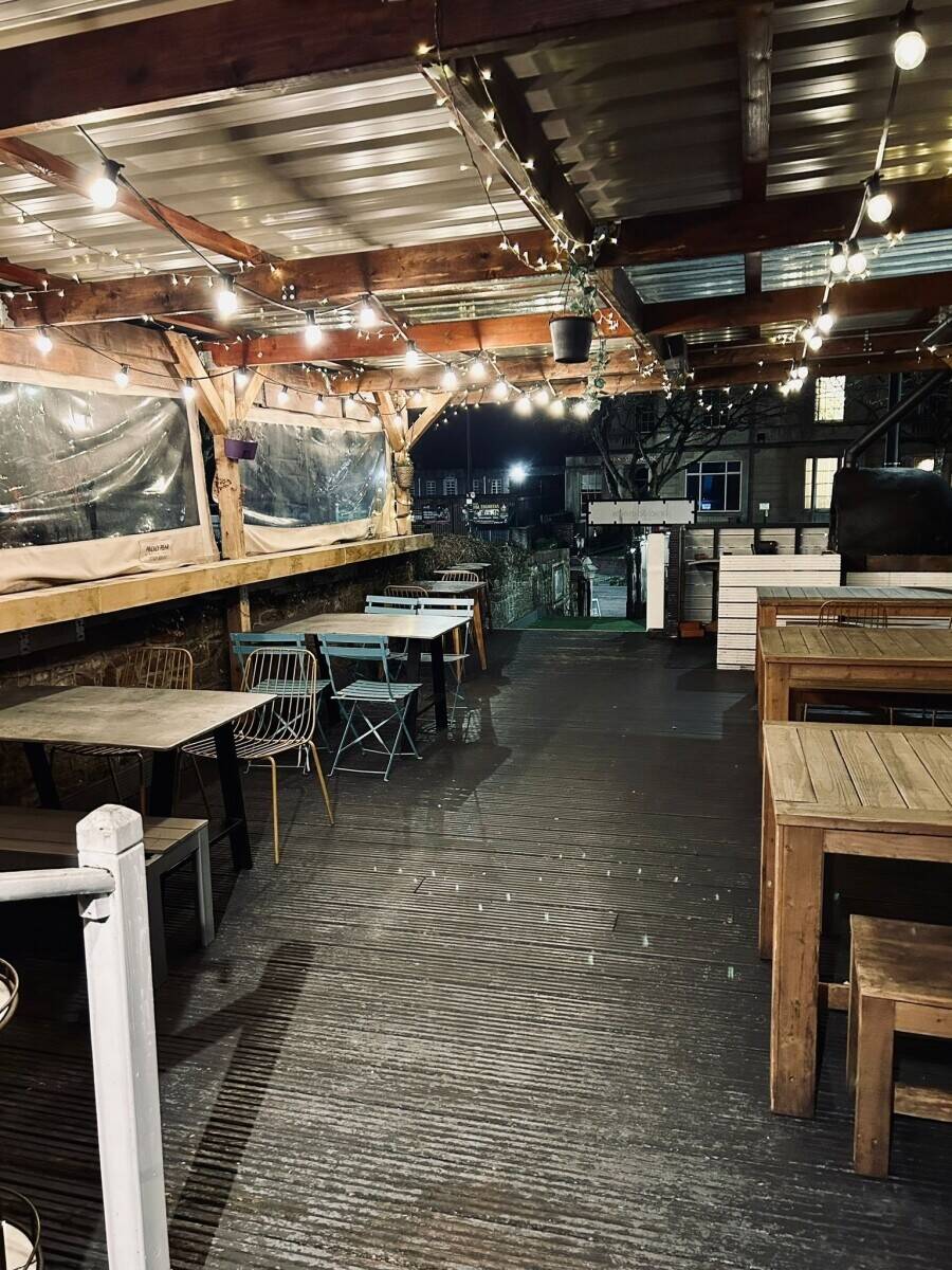 Restaurant in Bristol, great location, indoor & outdoor trading options. Assignment of lease for sale