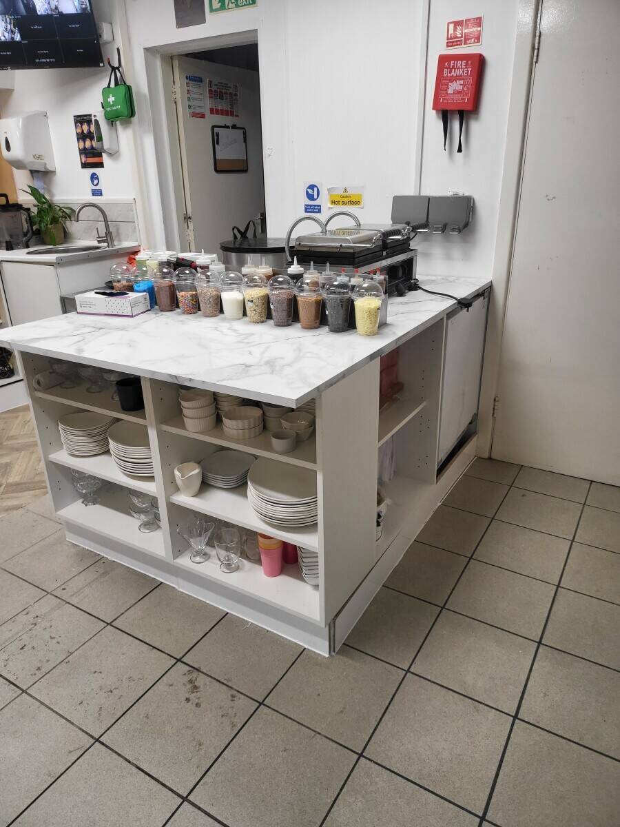 Dessert Shop in Nottingham Photo 4