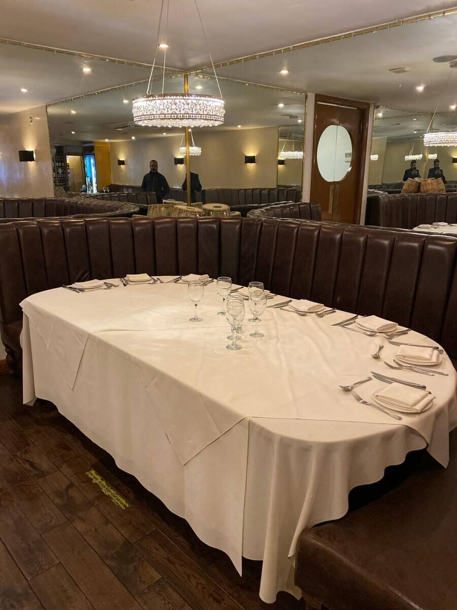 Luxury Restaurant for Sale Chingford London Photo 4