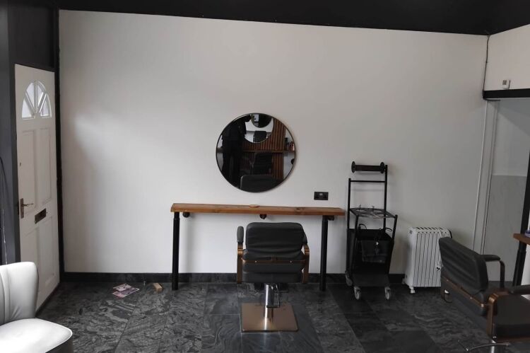 Closed Freehold Hair Salon - Leeds Photo 4
