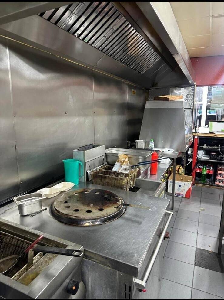Fully Fitted Takeaway Dewsbury Town centre