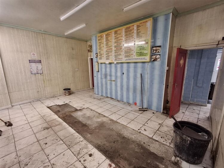 Hot Food Take Away For Sale in Sheffield Photo 4