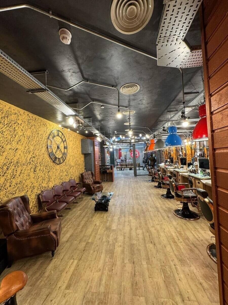 Barbers for sale in Wandsworth London near TK Maxx