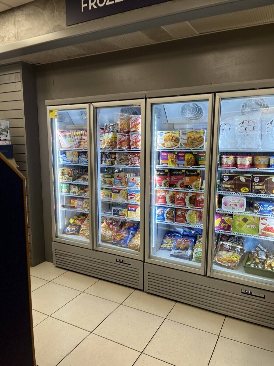 Busy convenience store for sale Renfrewshire Photo 4