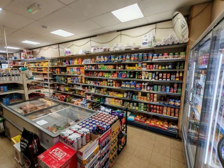 Leasehold Lockup Off Licence | Leicester Photo 4