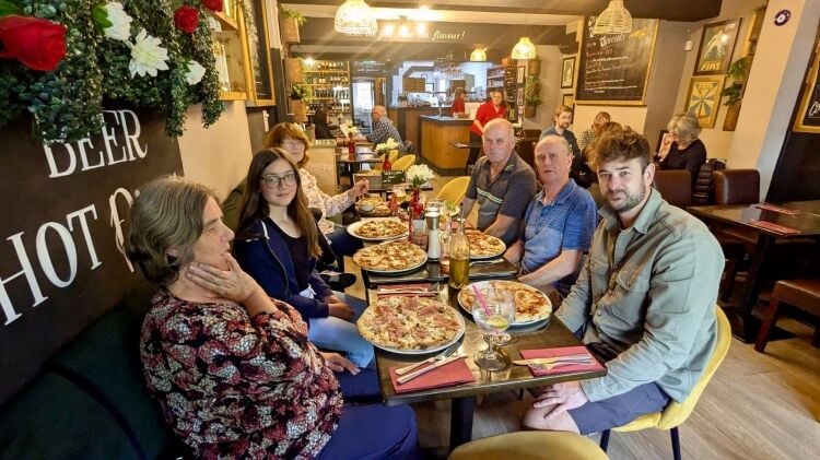 WOODFIRED PIZZA BAR/RESTAURANT Photo 4