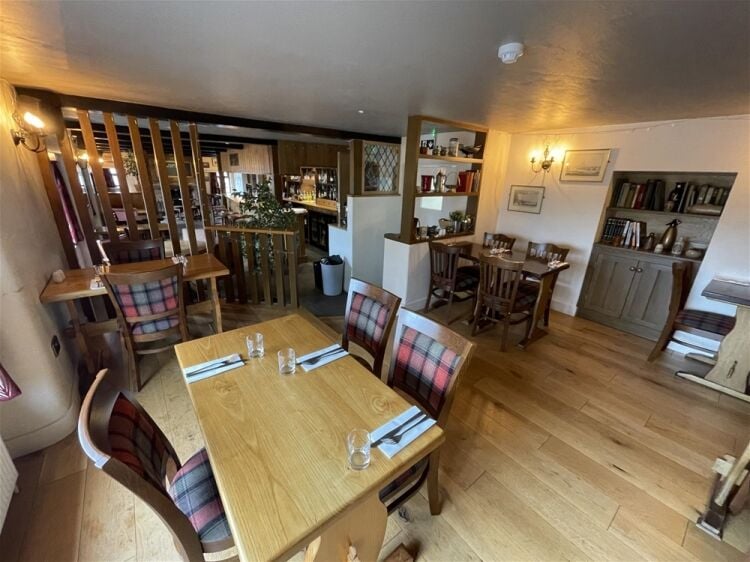 Immaculate Freehouse in South Hams – Recently Renovated For Sale in Kingsbridge Photo 4
