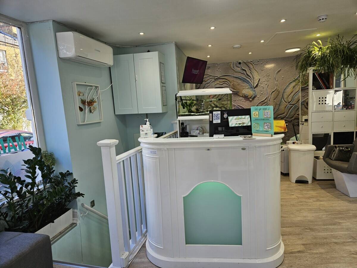 Hairdresser and Beauty business in Chiswick