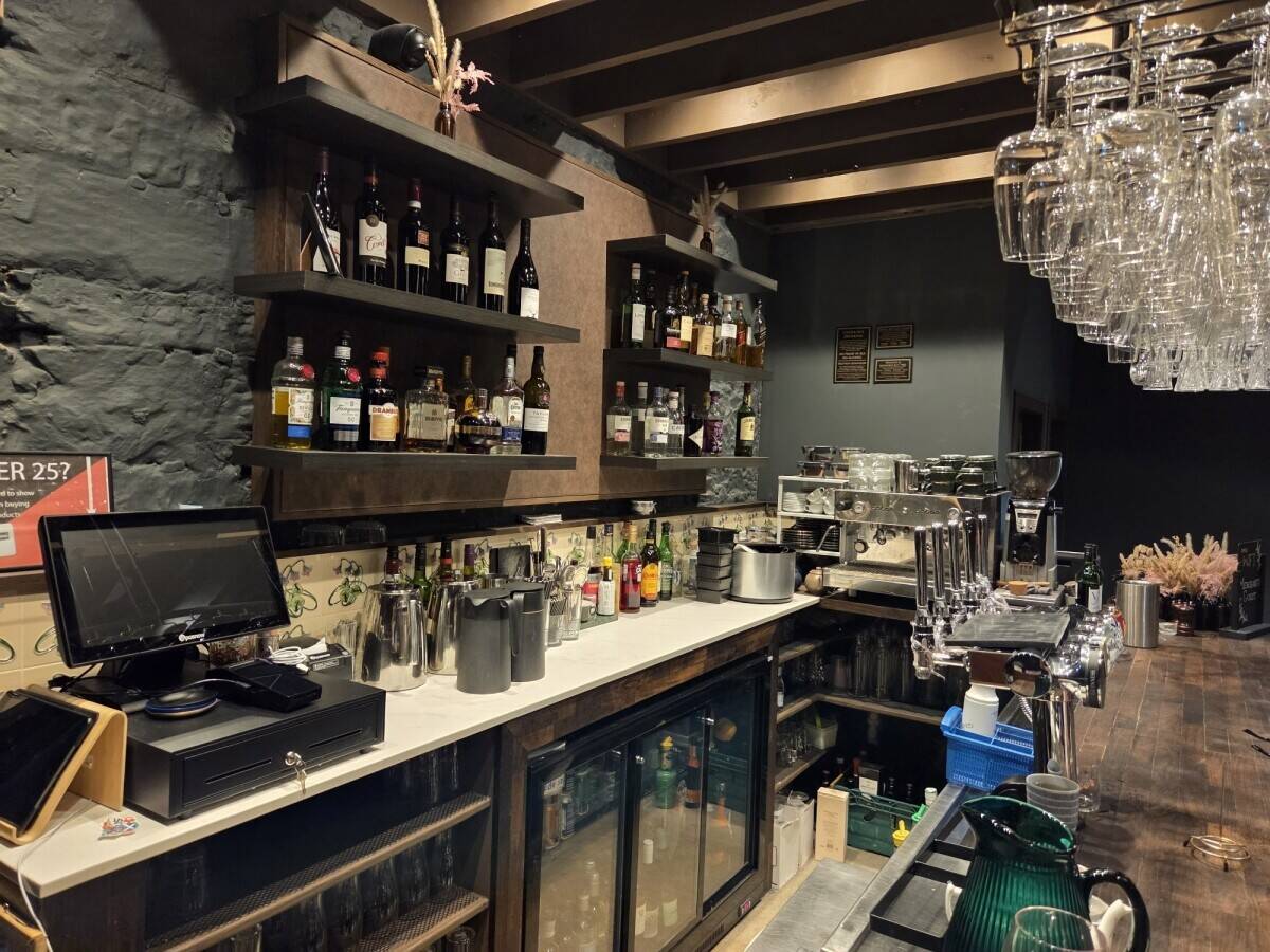 Restaurant + Bar Venue, Old Town Edinburgh - long established location in City Centre