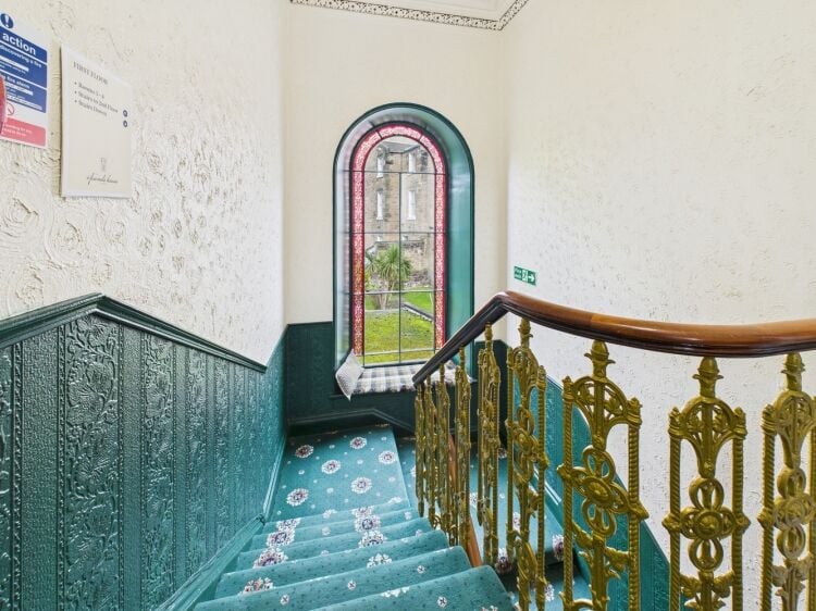 Thriving Boutique Guest House in Prime Edinburgh Location