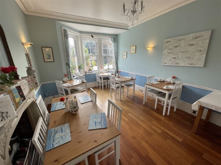 Beautifully presented guest house in a prime position close to Torquay Harbour For Sale in Torquay Photo 4