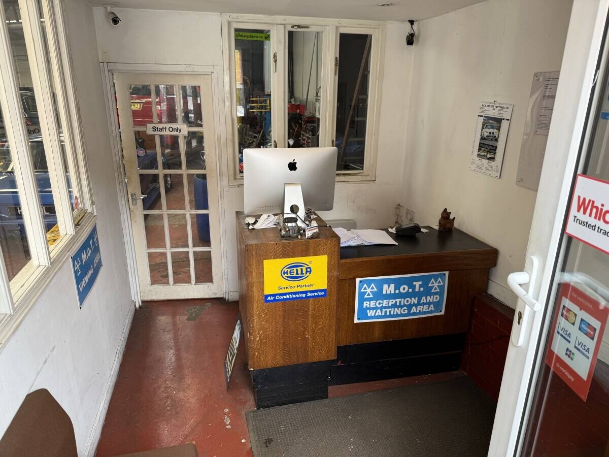 MOT  station car's and m/cycles. Servicing/repair garage. Town centre location.