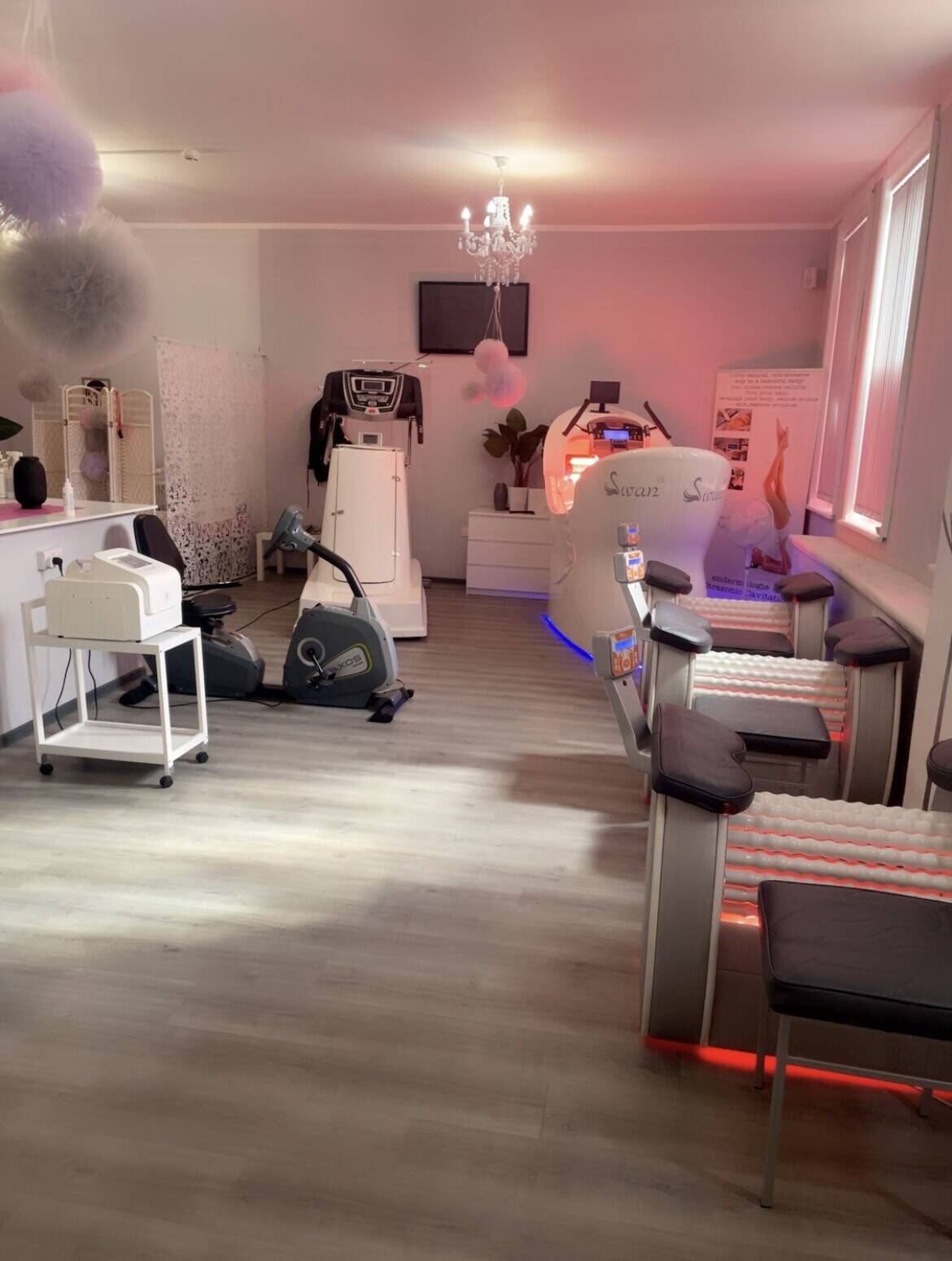 Salon for Sale – Established Body Shaping & Weight Loss Business in Leicester Photo 4