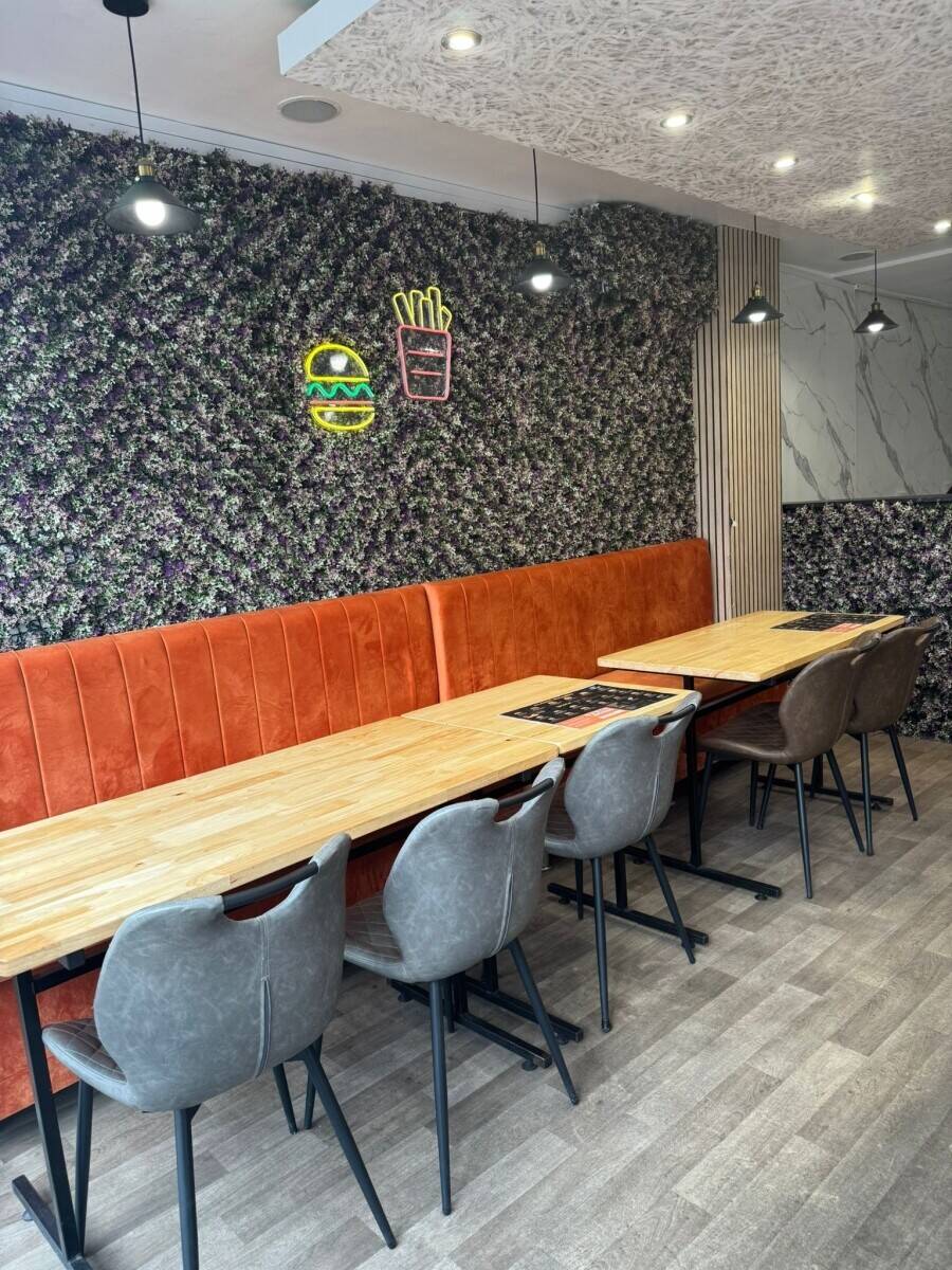 Fast food Dessert Takeaway shop for sale in Walsall