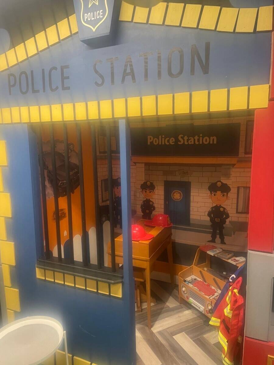 Childrens Play Centre & Role play village for sale