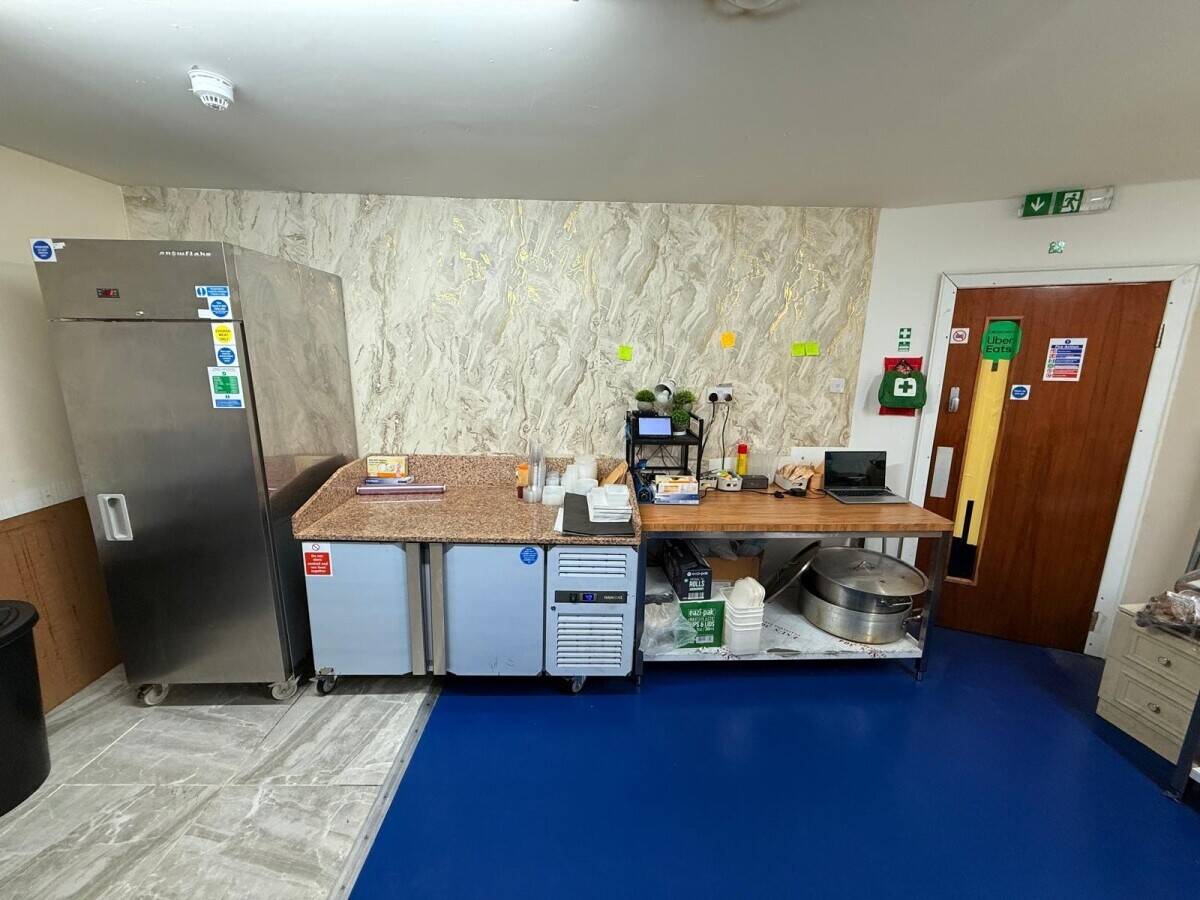 Indian dark kitchen for sale in Birmingham 