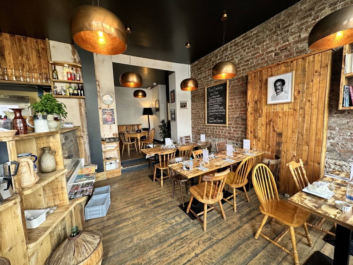 LICENSED RESTAURANT IN HOVE  LOW OVERHEADS Photo 3