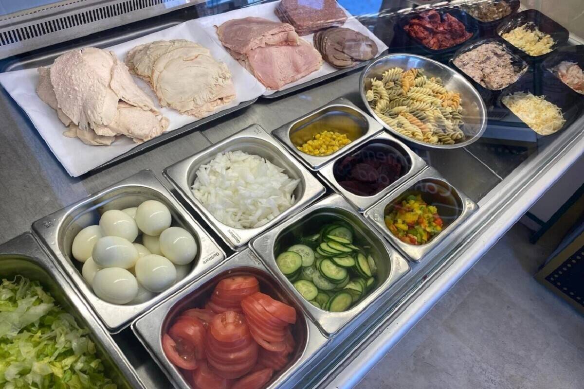 Leasehold Hot and Cold Food Coffee Dessert Café Takeaway Business Hyde Greater Manchester For Sale