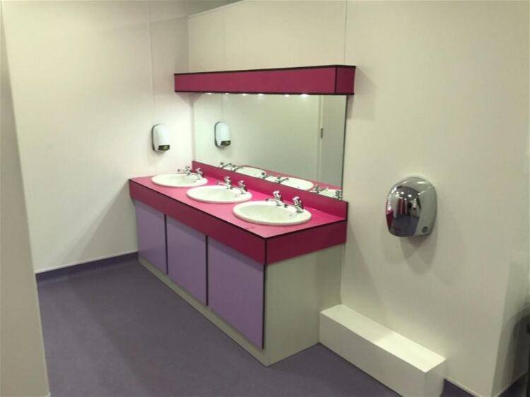 JOINERY SPECIALIST WITH ON-SITE WORKSHOP Photo 4