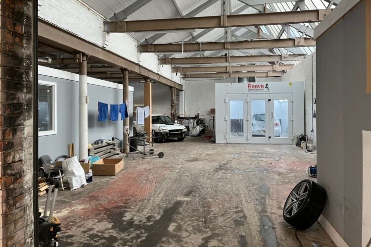 Established Vehicle Repair Business - Hull Photo 4