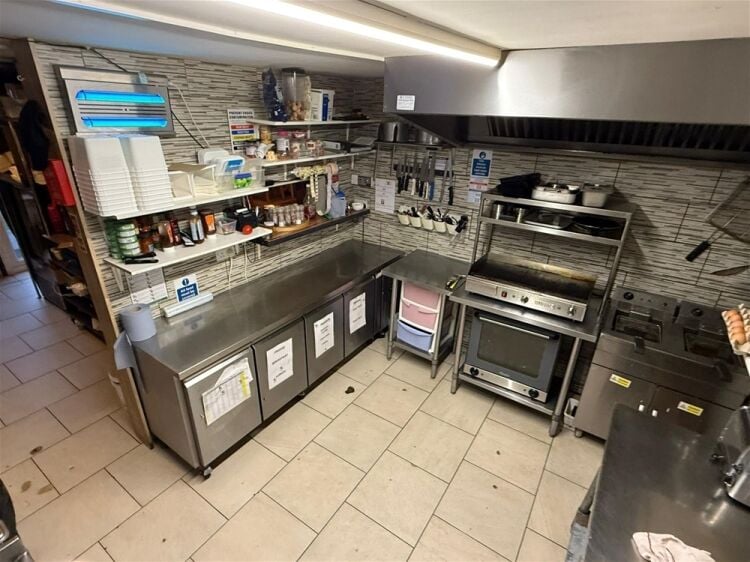 Cafe & Sandwich Bars For Sale in South Milford Photo 4