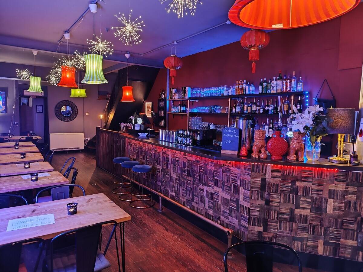 Leasehold Asian Tapas/Cocktail bar, Shrewsbury town centre Photo 5