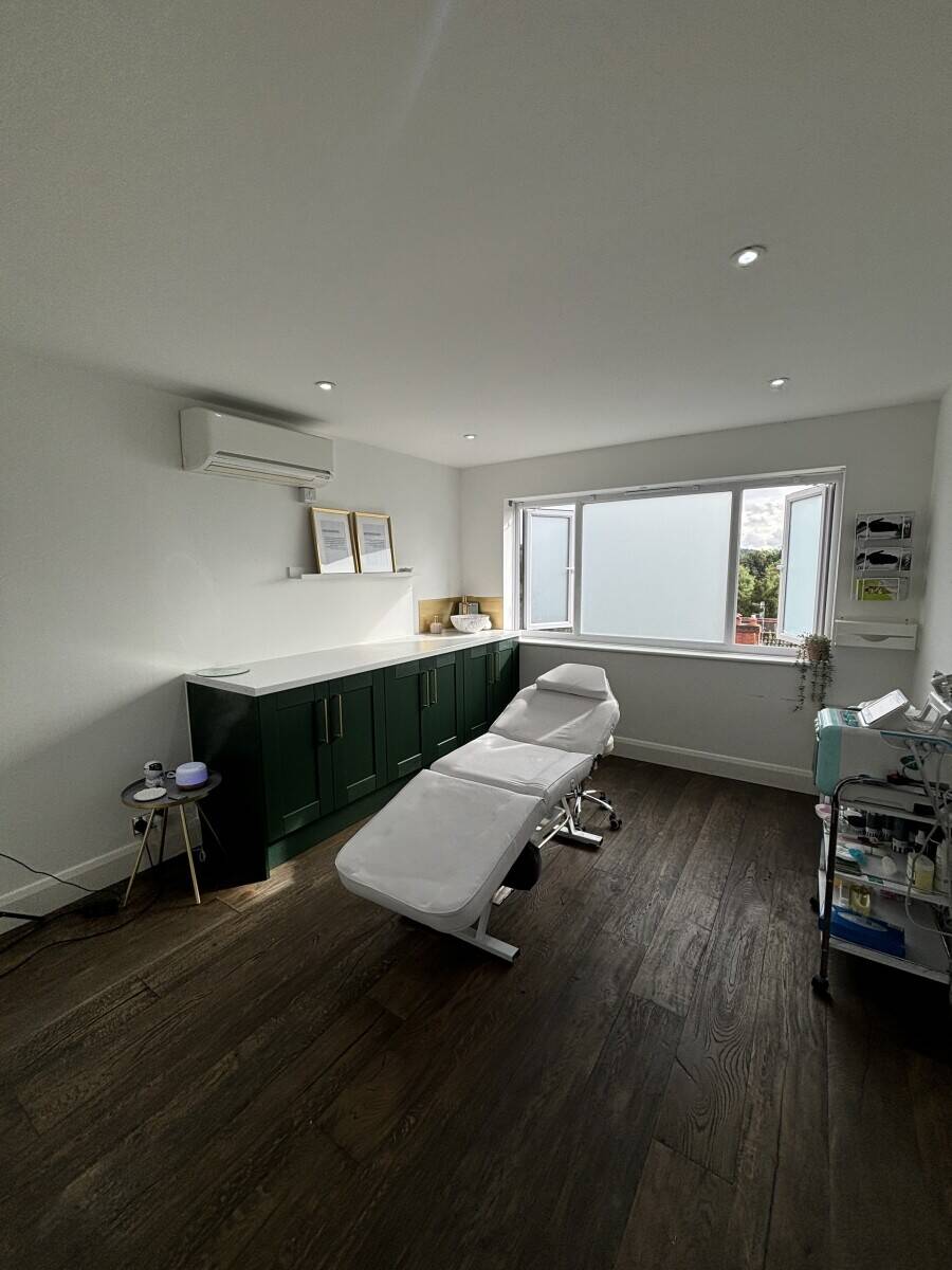 Well Established Beauty Salon for Sale in Forest Row, East Sussex Photo 4