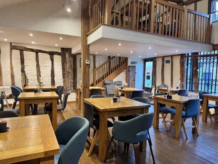 Well-Established Eatery with Loyal Customer Base Photo 4