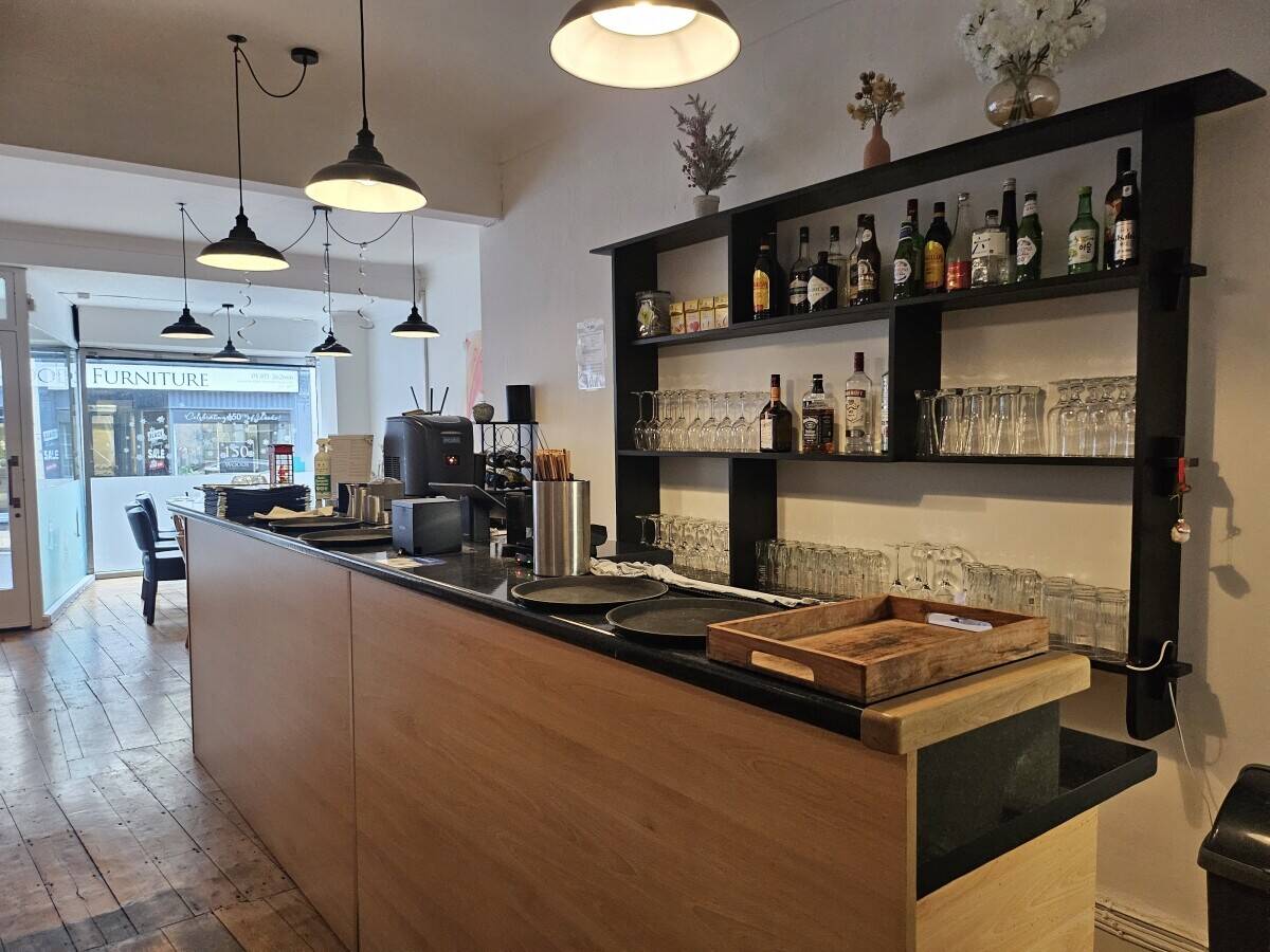 Fully equipped restaurant- Lease assignment