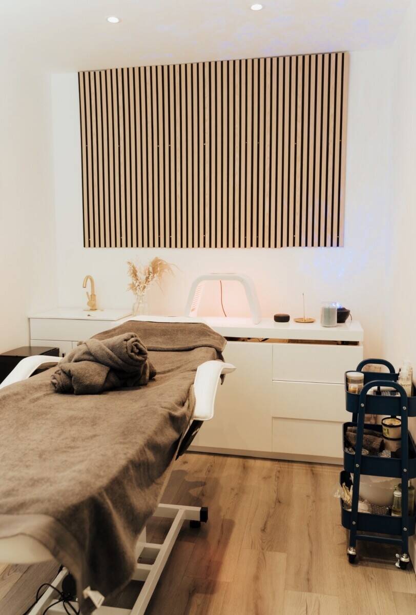 Established Profitable Aesthetic & Laser Clinic &ndash; Manchester | Strong Client Base | Turnkey Opportun Photo 4