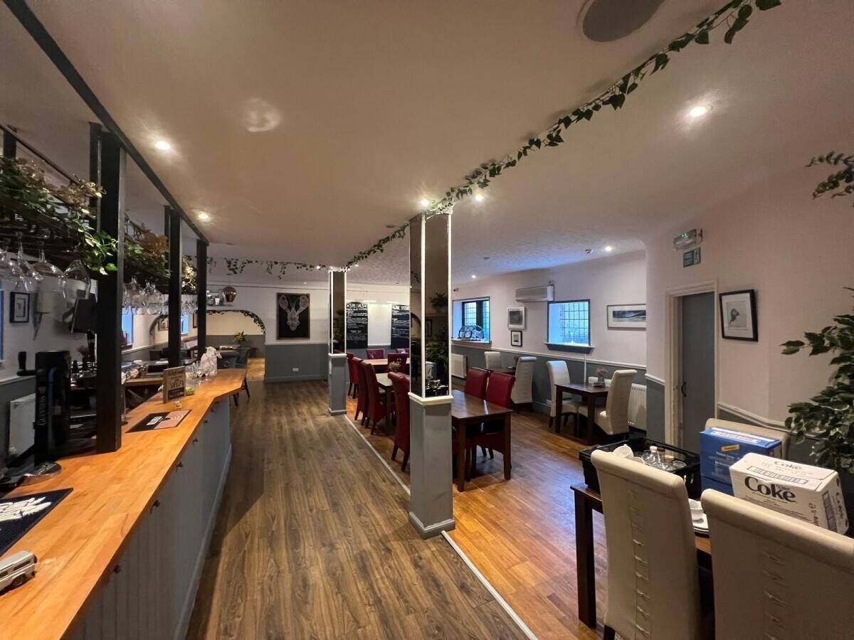 Exceptional licensed restaurant premises located in the desirable town of North Berwick (ref 1782) Photo 4